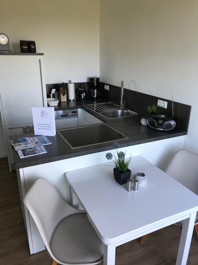 Appartements unter Reet Tumlauer Koog Exterior foto
