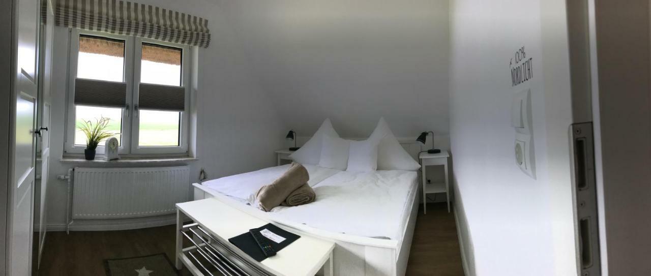 Appartements unter Reet Tumlauer Koog Exterior foto